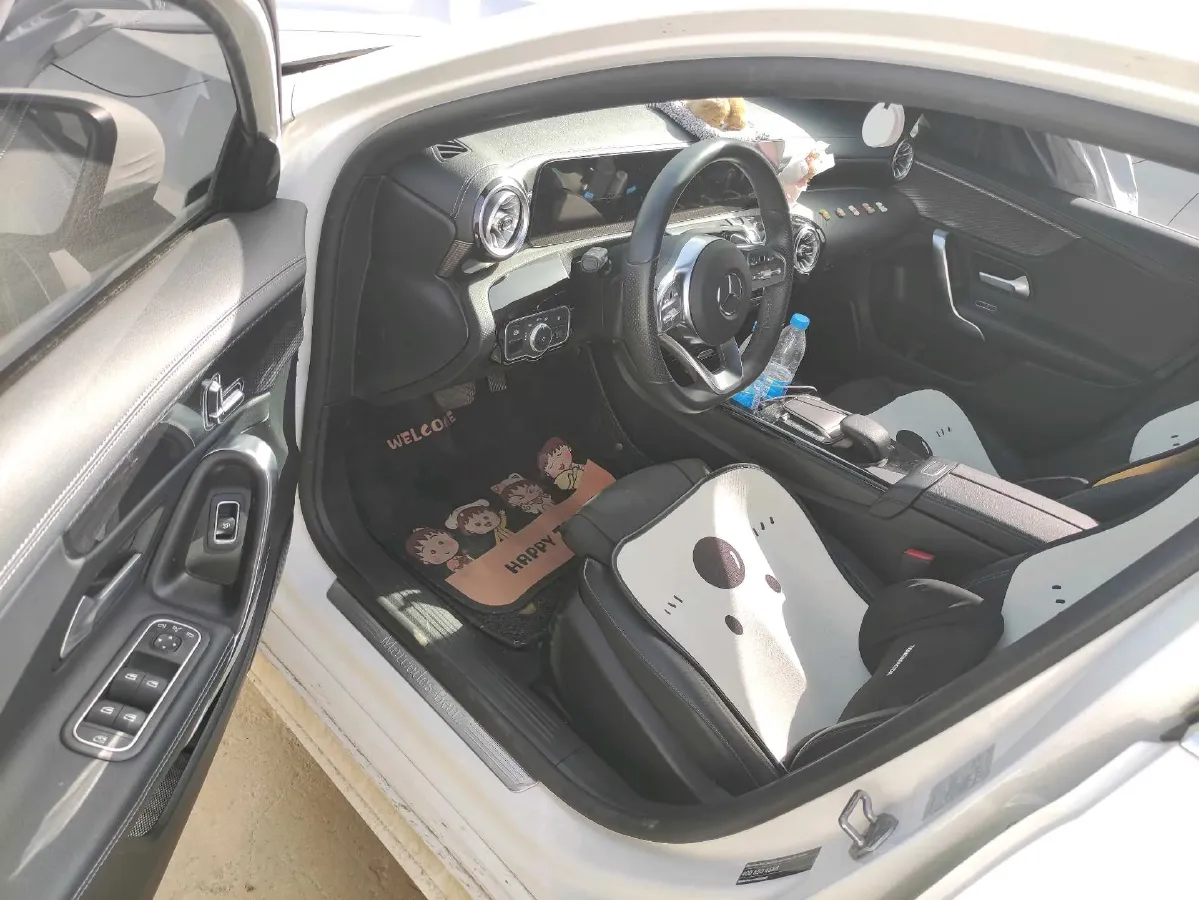 2022 Mercedes-Benz A Class 1.3T 163HP L4 7DCT,autocango,china used car exporter,china ev exporter,chinese used car exporter,chinese used ev exporter