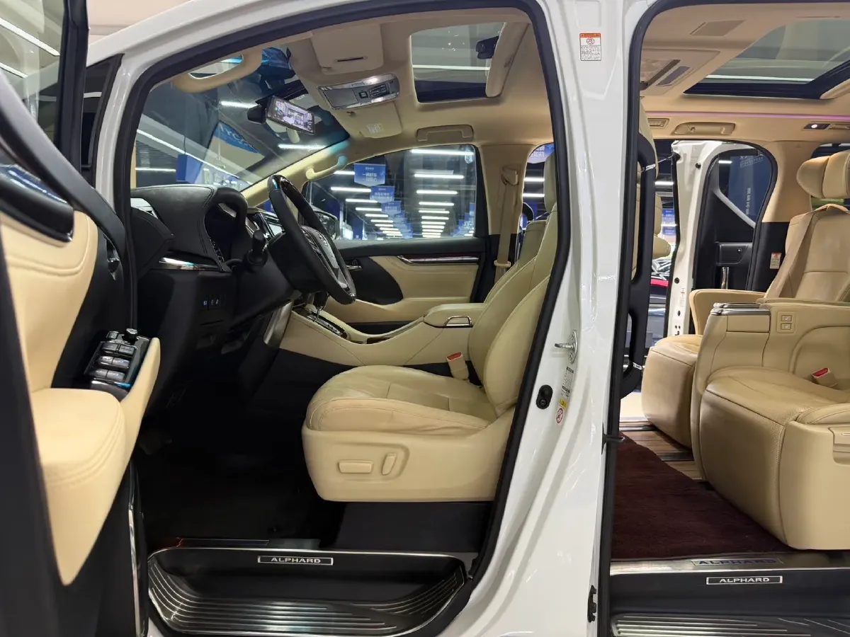 2018 Toyota Alphard 3.5L 275HP V6 6AT,autocango,china used car exporter,china ev exporter,chinese used car exporter,chinese used ev exporter