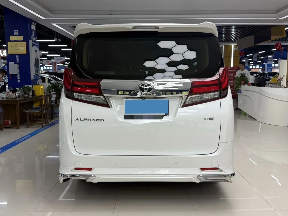 2018 Toyota Alphard 3.5L 275HP V6 6AT,autocango,china used car exporter,china ev exporter,chinese used car exporter,chinese used ev exporter