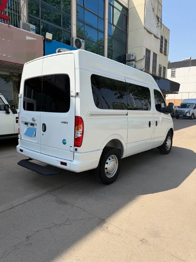 2024 MAXUS XinTu V80 2.0T 147HP L4 6MT,autocango,china used car exporter,china ev exporter,chinese used car exporter,chinese used ev exporter