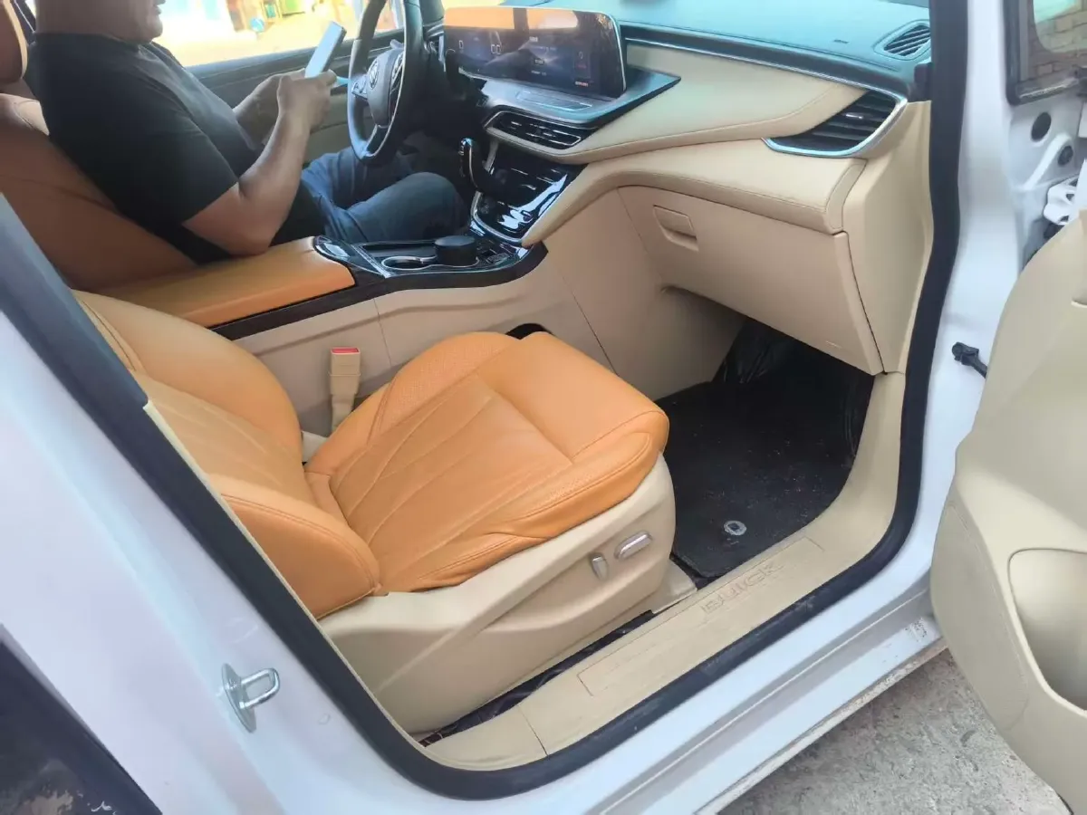 2023 Buick GL8 2.0T 237HP L4 9AT,autocango,china used car exporter,china ev exporter,chinese used car exporter,chinese used ev exporter