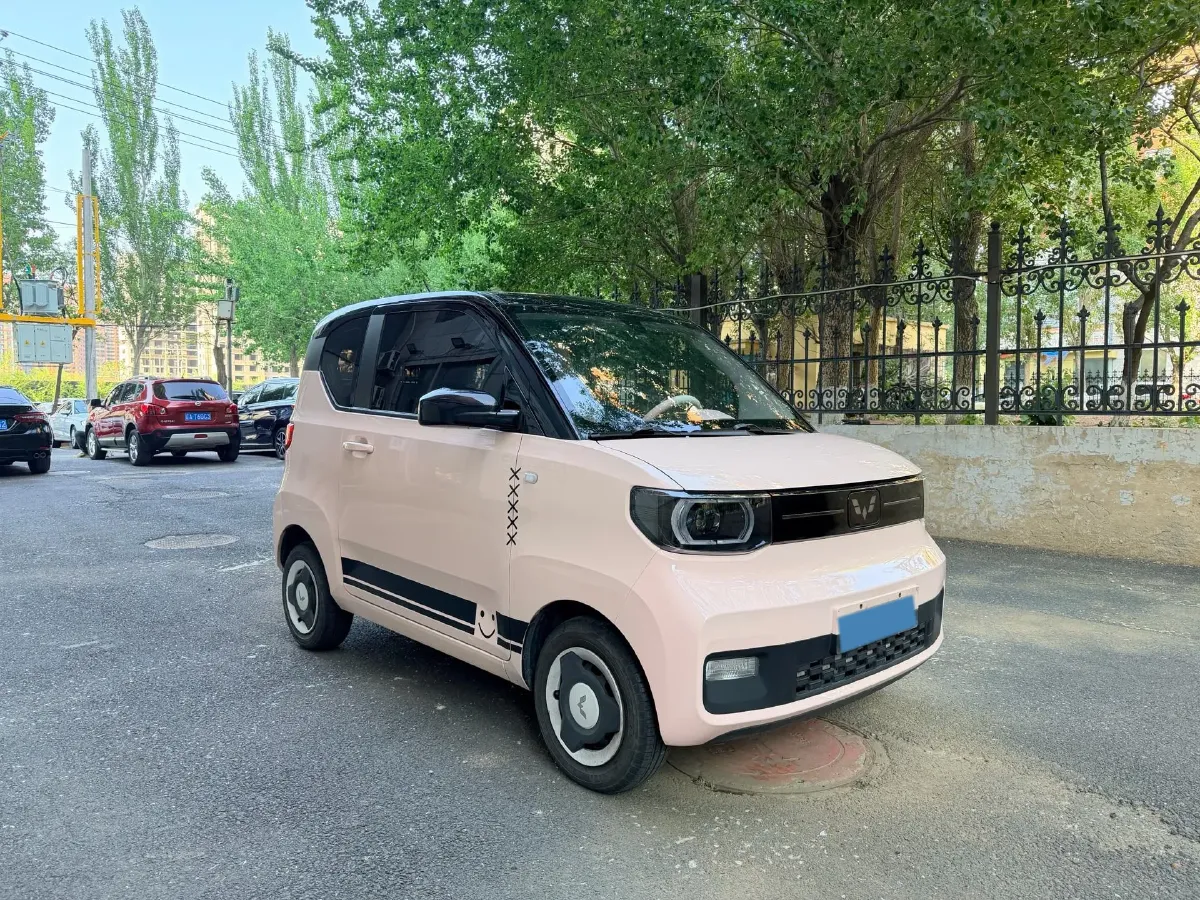 2022 WuLing HongGuang MINI EV BEV 9KWH,autocango,china used car exporter,china ev exporter,chinese used car exporter,chinese used ev exporter