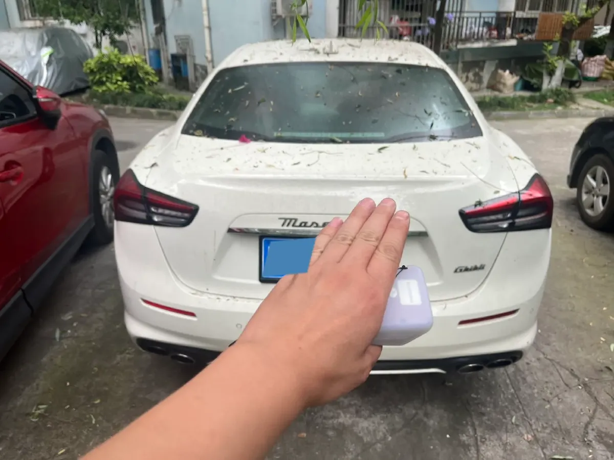 2021 Maserati Ghibli 2.0T 330HP L4 8AT,autocango,china used car exporter,china ev exporter,chinese used car exporter,chinese used ev exporter
