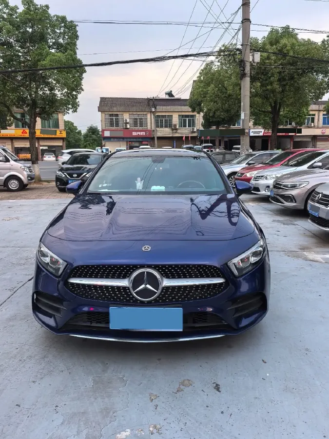 2020 Mercedes-Benz A Class 1.3T 163HP L4 7DCT,autocango,china used car exporter,china ev exporter,chinese used car exporter,chinese used ev exporter