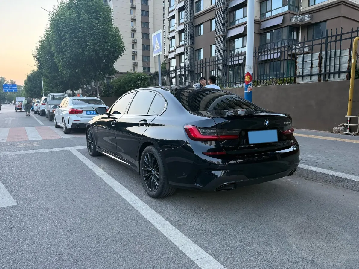 2021 BMW 3 Series 2.0T 184HP L4 8AT,autocango,china used car exporter,china ev exporter,chinese used car exporter,chinese used ev exporter