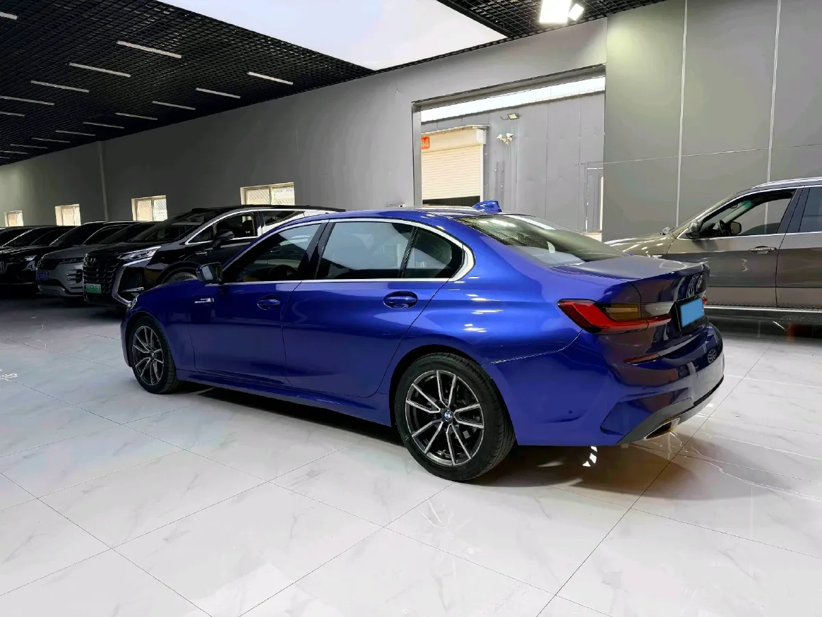 2020 BMW 3 Series 2.0T 156HP L4 8AT,autocango,china used car exporter,china ev exporter,chinese used car exporter,chinese used ev exporter