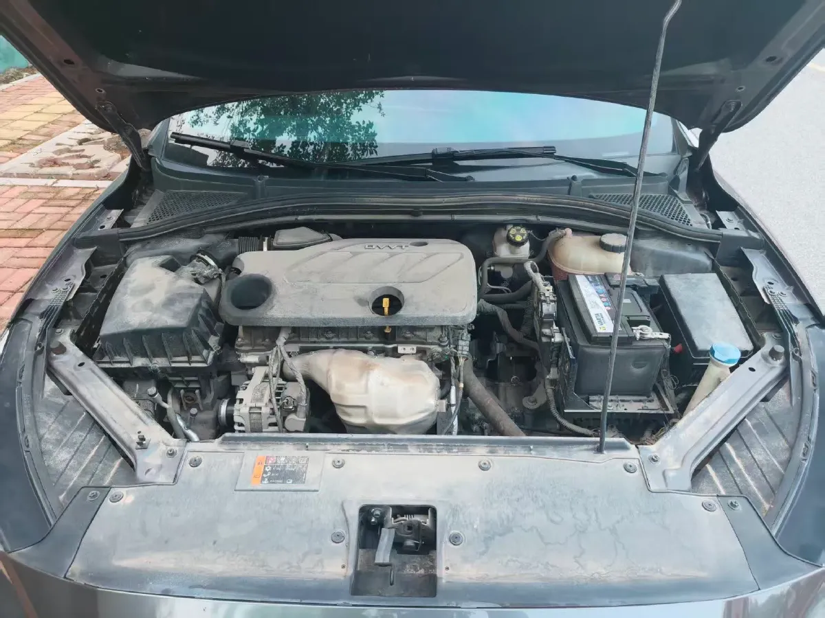 2021 MG 5 1.5L 120HP L4 5MT,autocango,china used car exporter,china ev exporter,chinese used car exporter,chinese used ev exporter