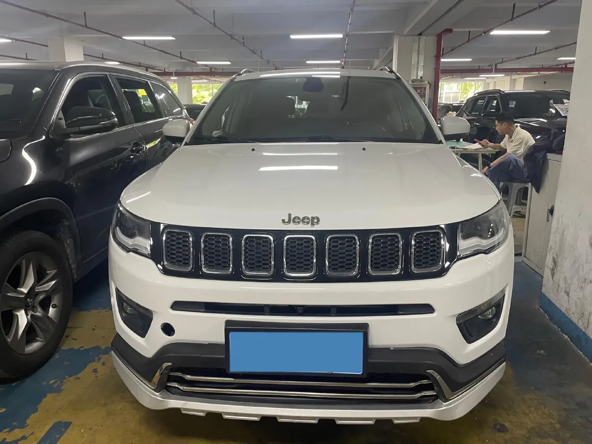 2020 Jeep Compass 1.3T 173HP L4 7DCT,autocango,china used car exporter,china ev exporter,chinese used car exporter,chinese used ev exporter