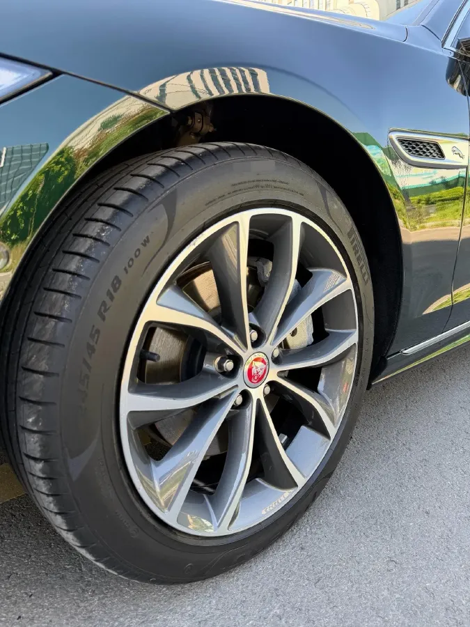 2023 Jaguar XFL 2.0T 250HP L4 8AT,autocango,china used car exporter,china ev exporter,chinese used car exporter,chinese used ev exporter