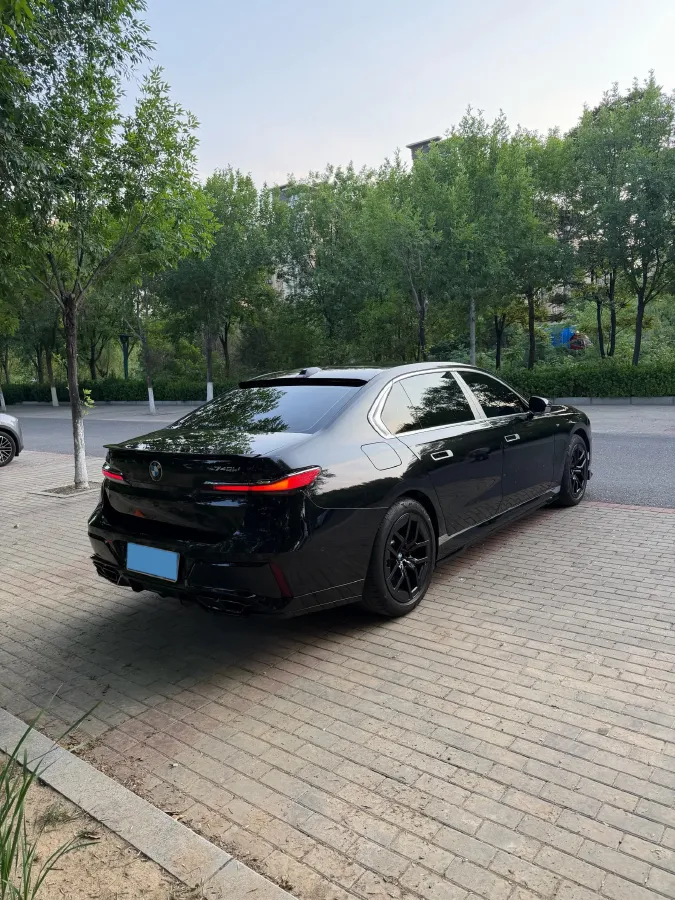 2023 BMW 7 Series 3.0T 272HP L6 8AT,autocango,china used car exporter,china ev exporter,chinese used car exporter,chinese used ev exporter