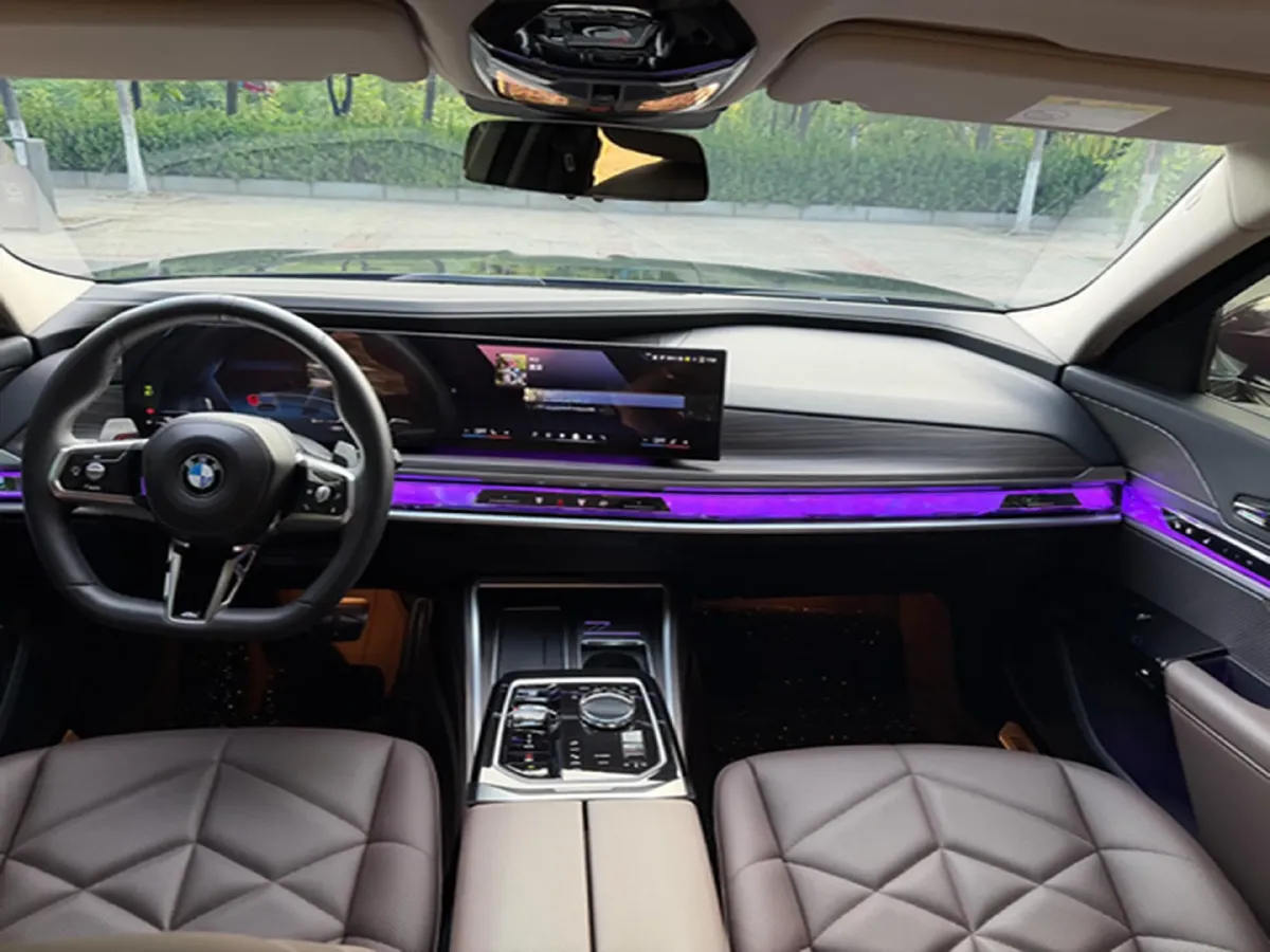 2023 BMW 7 Series 3.0T 272HP L6 8AT,autocango,china used car exporter,china ev exporter,chinese used car exporter,chinese used ev exporter
