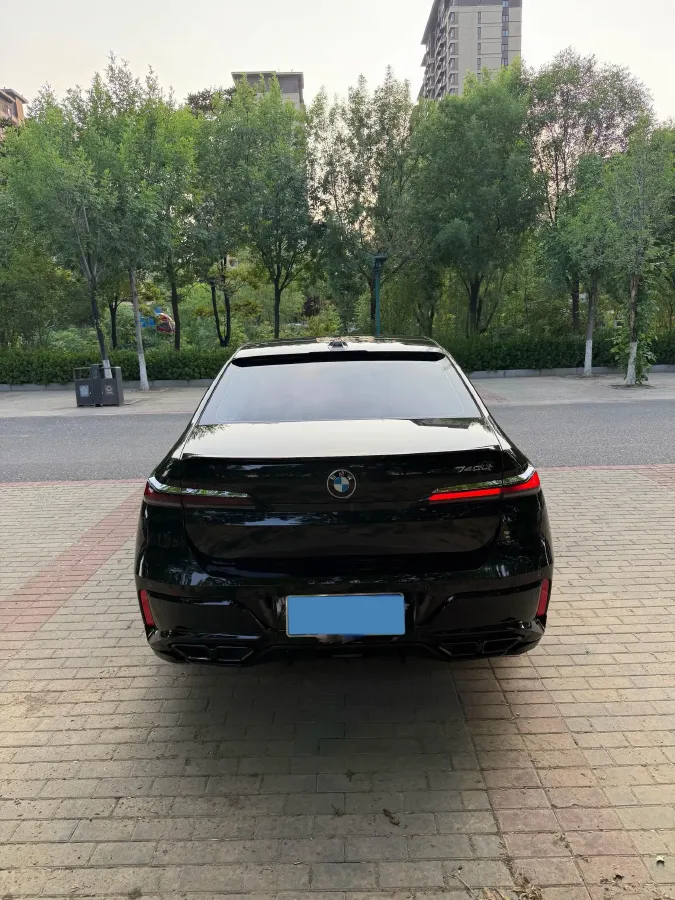 2023 BMW 7 Series 3.0T 272HP L6 8AT,autocango,china used car exporter,china ev exporter,chinese used car exporter,chinese used ev exporter