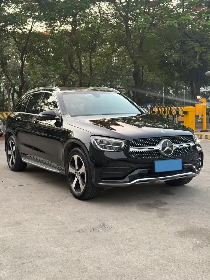 2022 Mercedes-Benz GLC Class 2.0T 197HP L4 9AT,autocango,china used car exporter,china ev exporter,chinese used car exporter,chinese used ev exporter