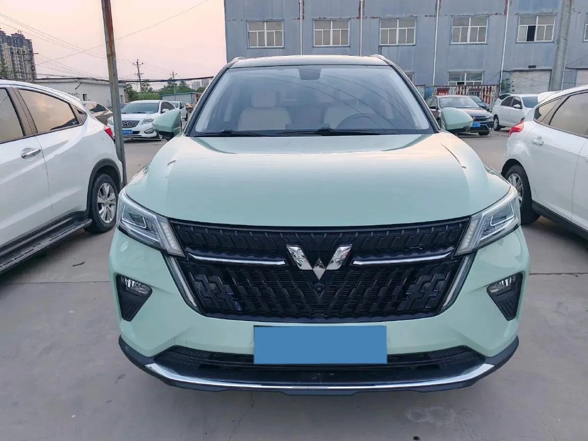 2021 WuLing XingChen 1.5T 147HP L4 CVT,autocango,china used car exporter,china ev exporter,chinese used car exporter,chinese used ev exporter