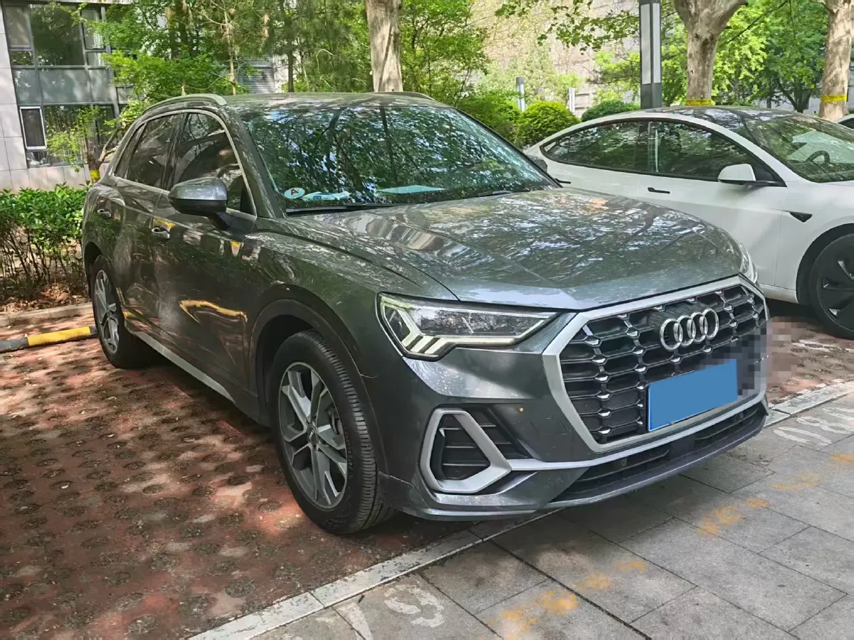 2020 Audi Q3 2.0T 186HP L4 7DCT,autocango,china used car exporter,china ev exporter,chinese used car exporter,chinese used ev exporter