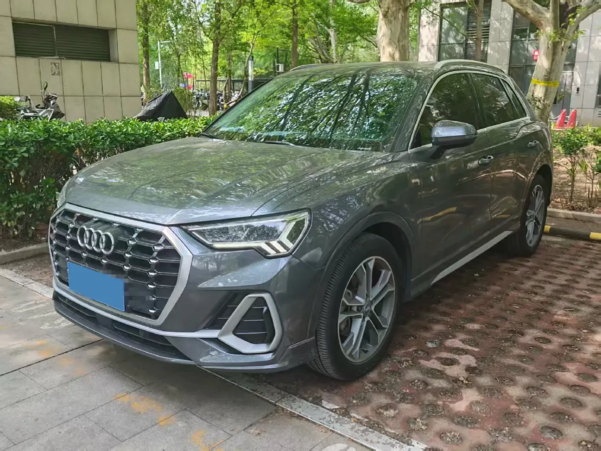 2020 Audi Q3 2.0T 186HP L4 7DCT,autocango,china used car exporter,china ev exporter,chinese used car exporter,chinese used ev exporter