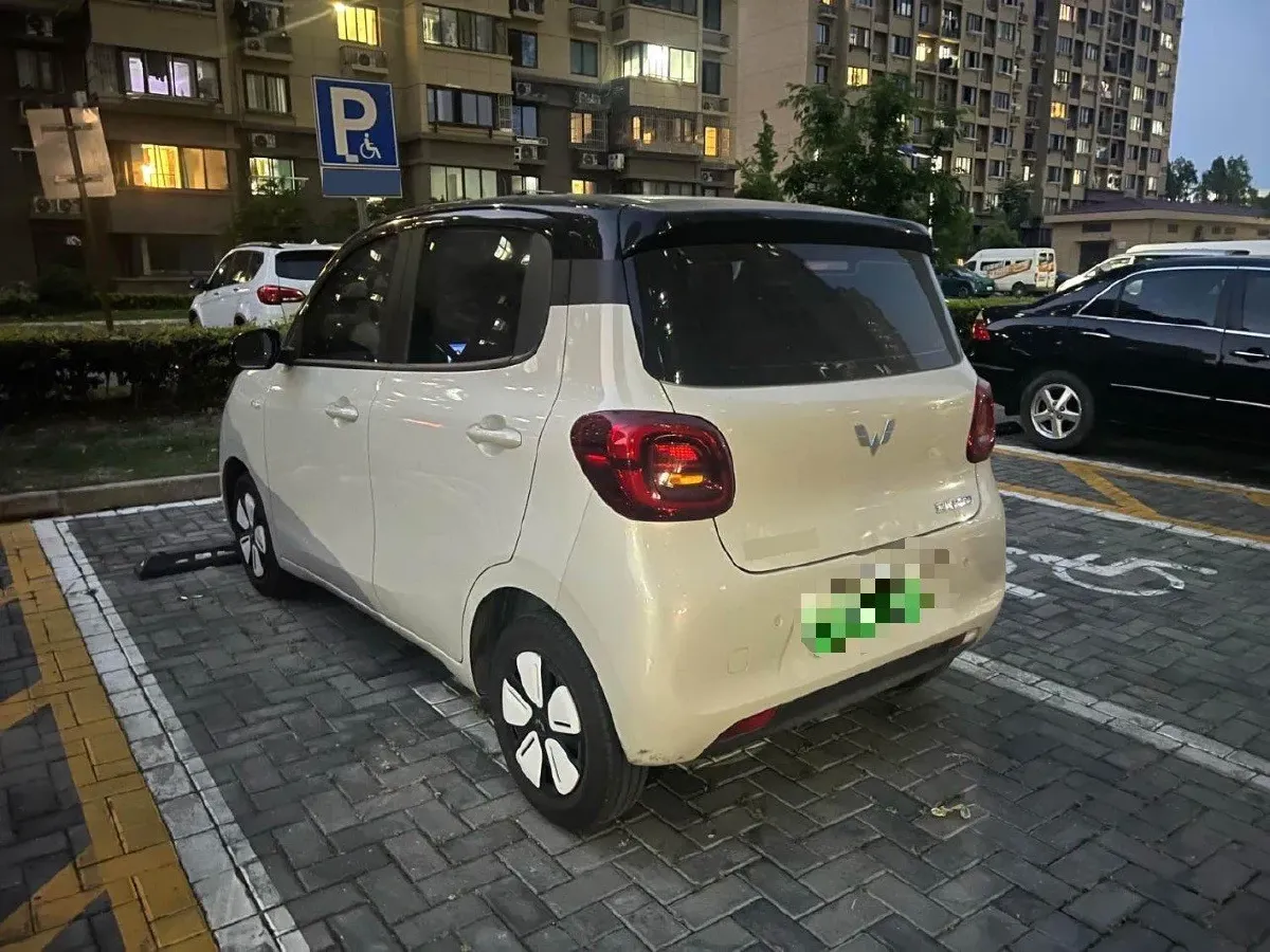 2025 WuLing HongGuang MINI EV BEV 16.2KWH,autocango,china used car exporter,china ev exporter,chinese used car exporter,chinese used ev exporter