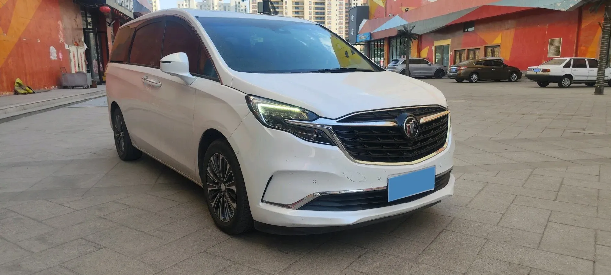 2021 Buick GL8 2.0T 237HP L4 9AT,autocango,china used car exporter,china ev exporter,chinese used car exporter,chinese used ev exporter