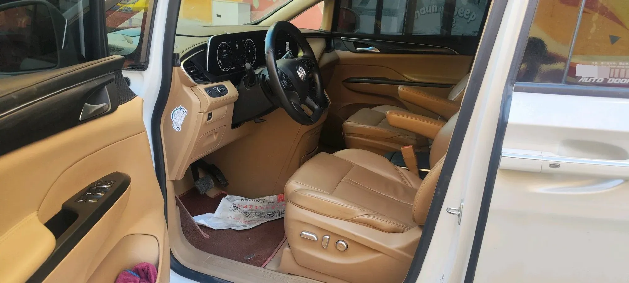 2021 Buick GL8 2.0T 237HP L4 9AT,autocango,china used car exporter,china ev exporter,chinese used car exporter,chinese used ev exporter