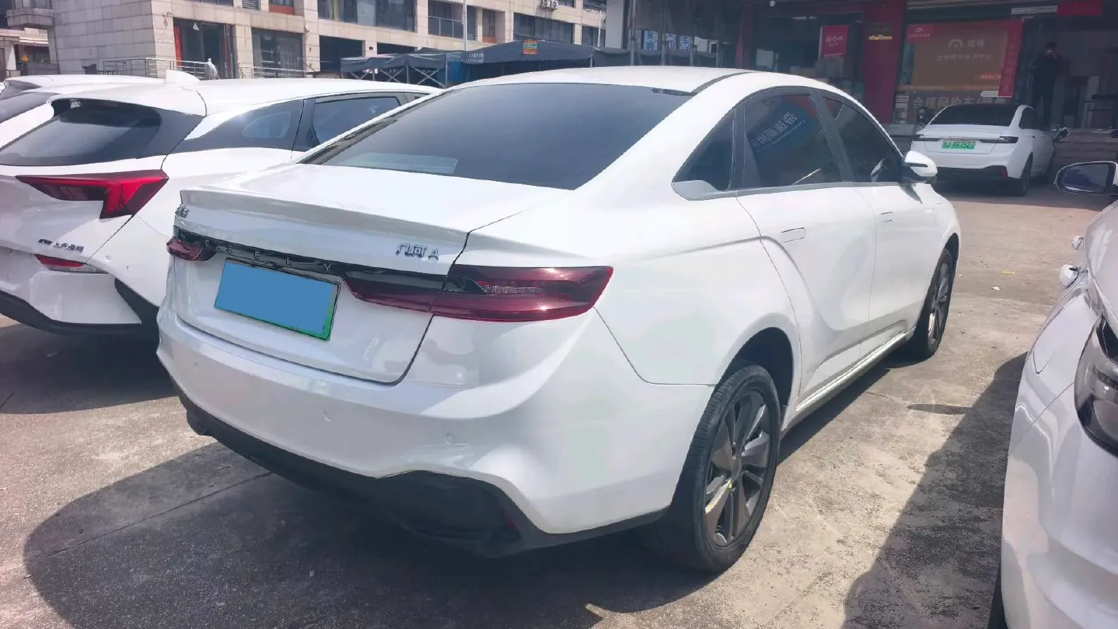 2022 Geely Emgrand L HiP 1.5T 181HP L4 3DHT PHEV 15.5KWH,autocango,china used car exporter,china ev exporter,chinese used car exporter,chinese used ev exporter