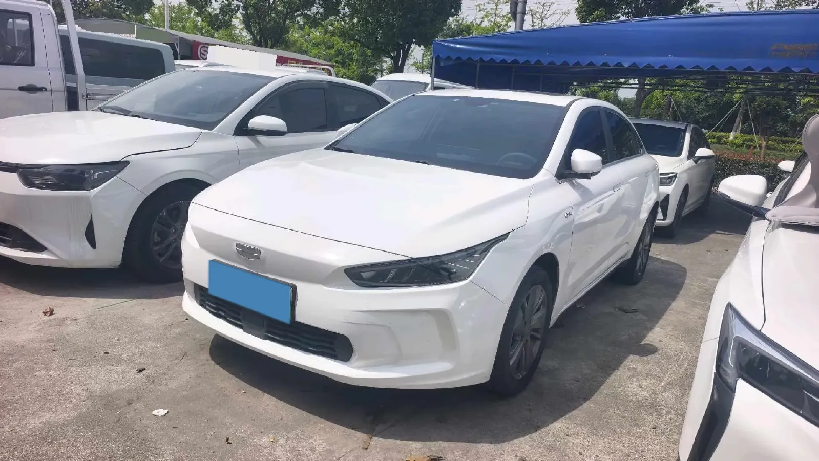 2022 Geely Emgrand L HiP 1.5T 181HP L4 3DHT PHEV 15.5KWH,autocango,china used car exporter,china ev exporter,chinese used car exporter,chinese used ev exporter