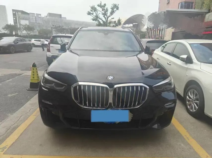 2021 BMW X5 2.0T 265HP L4 8AT,autocango,china used car exporter,china ev exporter,chinese used car exporter,chinese used ev exporter