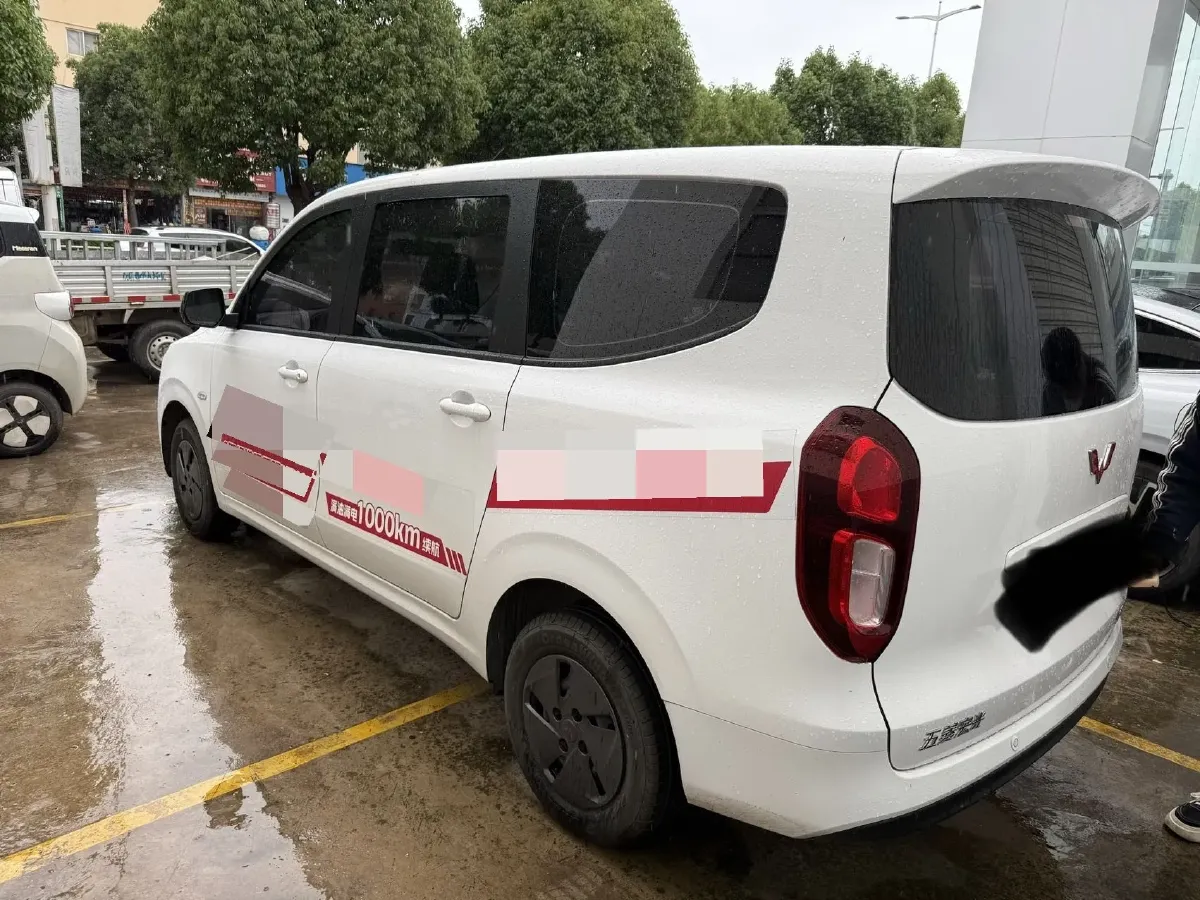 2025 WuLing HongGuang New Energy REEV 99HP REEV,autocango,china used car exporter,china ev exporter,chinese used car exporter,chinese used ev exporter