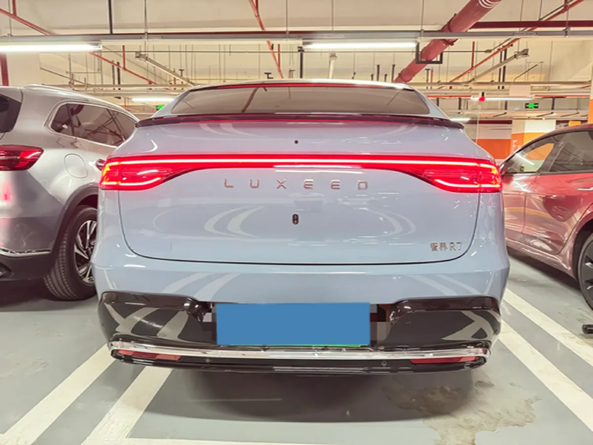2026 Luxeed R7 REEV 156HP REEV,autocango,china used car exporter,china ev exporter,chinese used car exporter,chinese used ev exporter