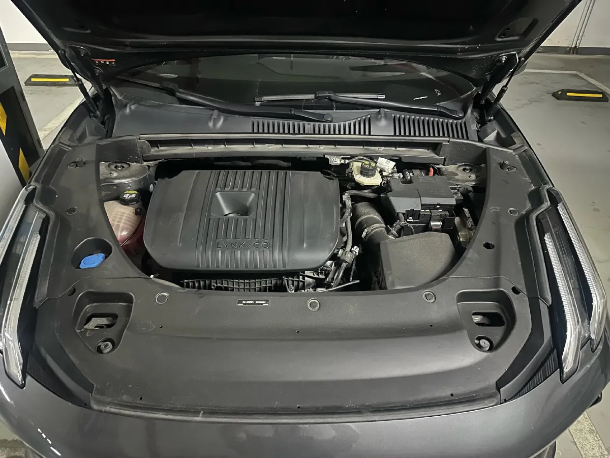 2023 LYNK&CO 03 2.0T 254HP L4 7DCT,autocango,china used car exporter,china ev exporter,chinese used car exporter,chinese used ev exporter