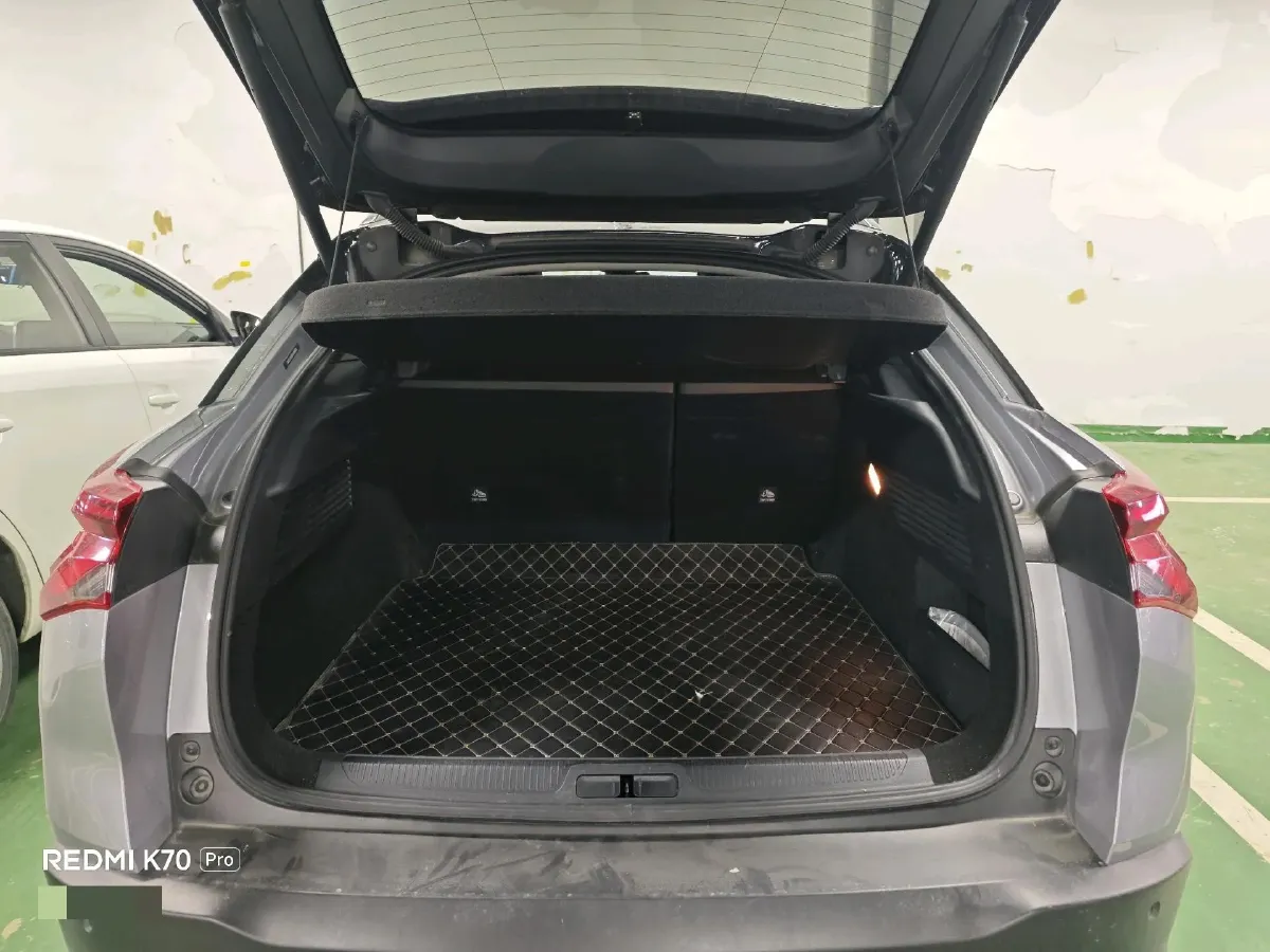 2021 Citroen C5 X 1.6T 175HP L4 8AT,autocango,china used car exporter,china ev exporter,chinese used car exporter,chinese used ev exporter