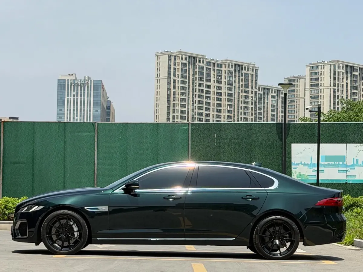 2022 Jaguar XFL 2.0T 250HP L4 8AT,autocango,china used car exporter,china ev exporter,chinese used car exporter,chinese used ev exporter