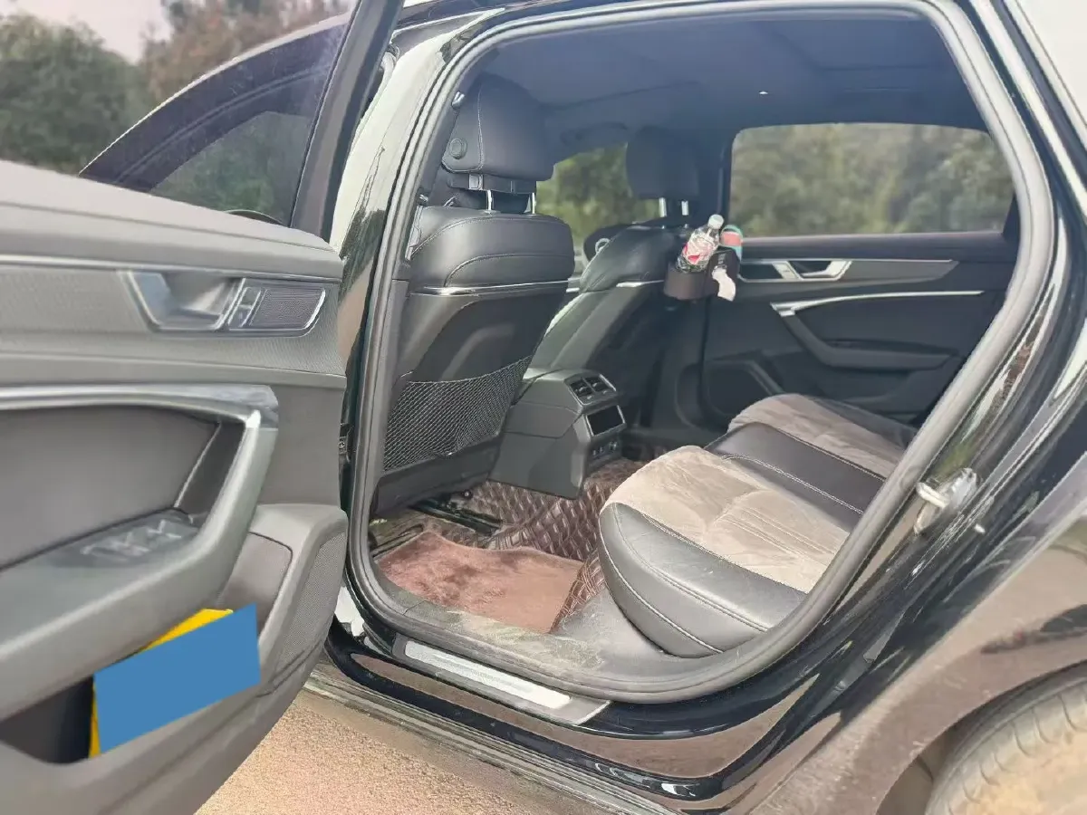 2023 Audi A6L 2.0T 245HP L4 7DCT,autocango,china used car exporter,china ev exporter,chinese used car exporter,chinese used ev exporter