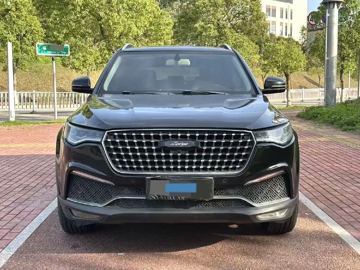 2017 Zotye T700 1.8T 177HP L4 6DCT,autocango,china used car exporter,china ev exporter,chinese used car exporter,chinese used ev exporter