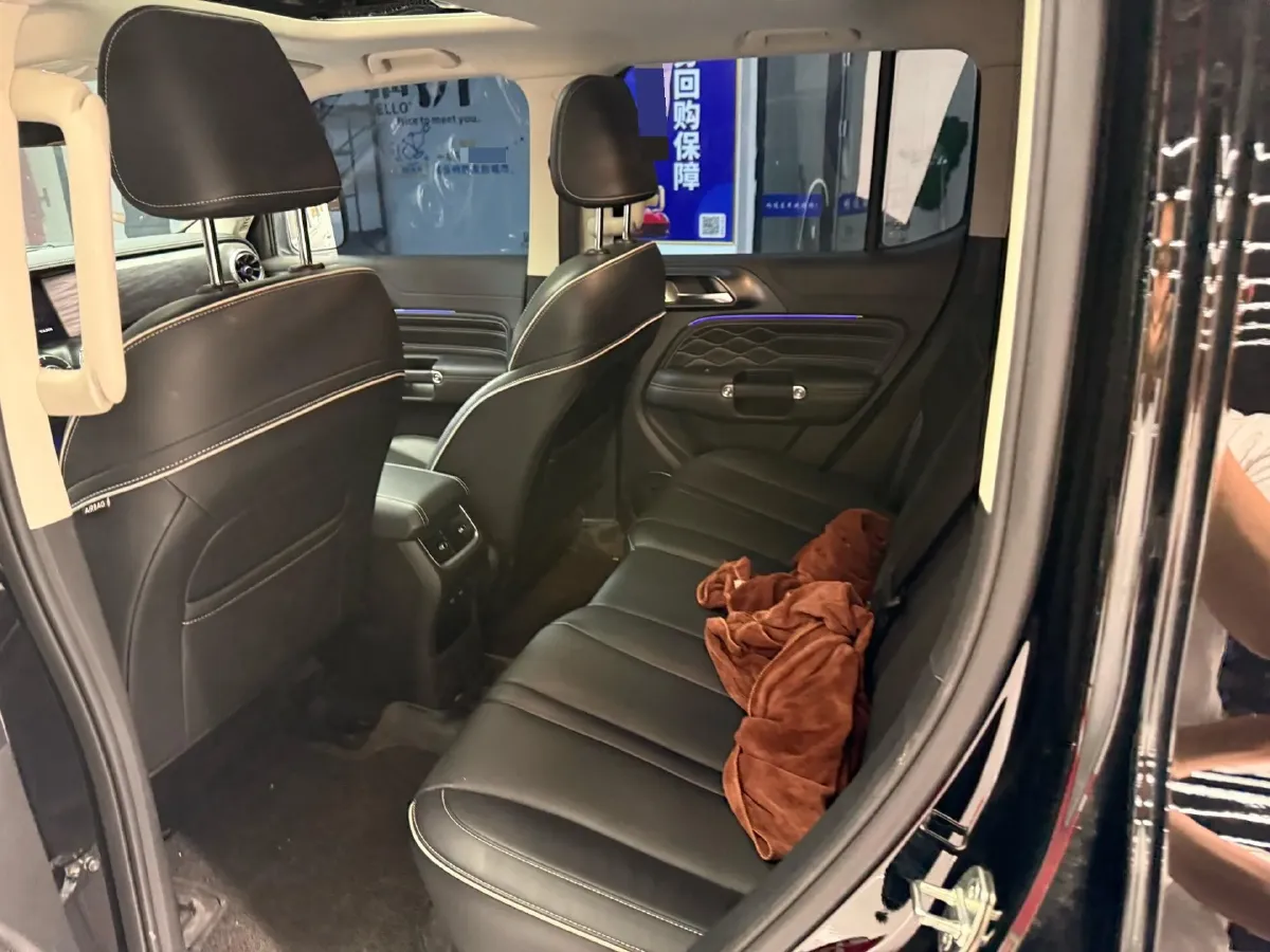 2021 Tank 300 2.0T 227HP L4 8AT,autocango,china used car exporter,china ev exporter,chinese used car exporter,chinese used ev exporter