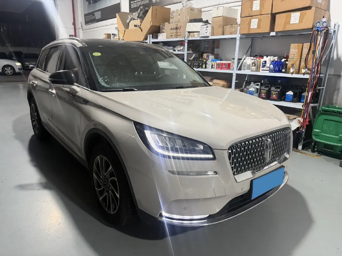 2021 Lincoln Corsair 2.0T 245HP L4 8AT,autocango,china used car exporter,china ev exporter,chinese used car exporter,chinese used ev exporter