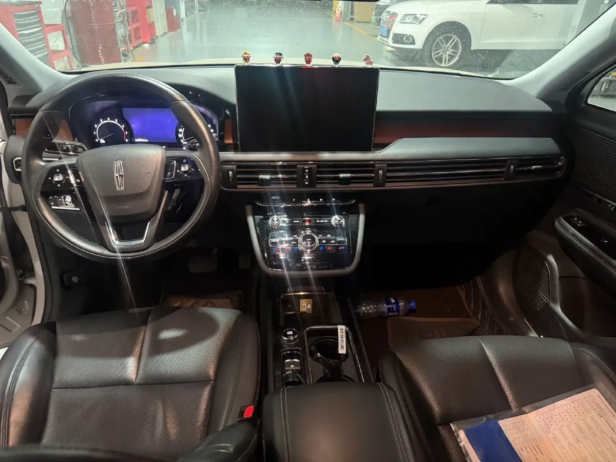 2021 Lincoln Corsair 2.0T 245HP L4 8AT,autocango,china used car exporter,china ev exporter,chinese used car exporter,chinese used ev exporter