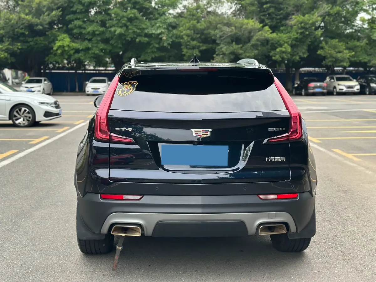 2021 Cadillac XT4 2.0T 237HP L4 9AT,autocango,china used car exporter,china ev exporter,chinese used car exporter,chinese used ev exporter