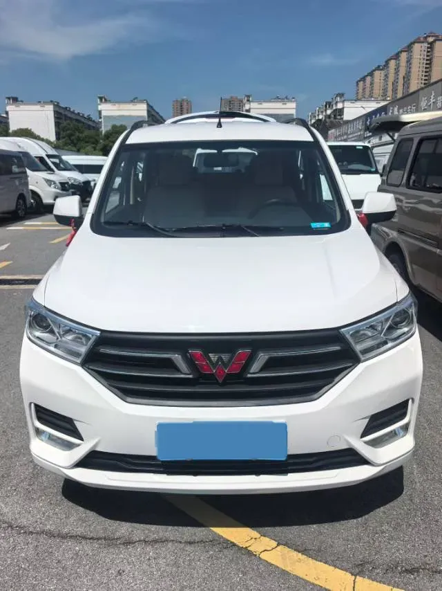 2021 WuLing RongGuang New Truck 1.5L 99HP L4 5MT,autocango,china used car exporter,china ev exporter,chinese used car exporter,chinese used ev exporter