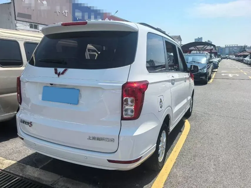 2021 WuLing RongGuang New Truck 1.5L 99HP L4 5MT,autocango,china used car exporter,china ev exporter,chinese used car exporter,chinese used ev exporter