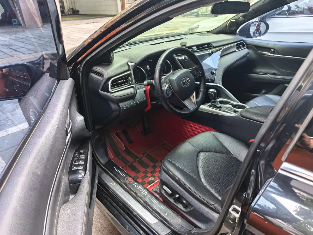 2019 Toyota Camry 2.5L 178HP L4 E-CVT Hybrid,autocango,china used car exporter,china ev exporter,chinese used car exporter,chinese used ev exporter