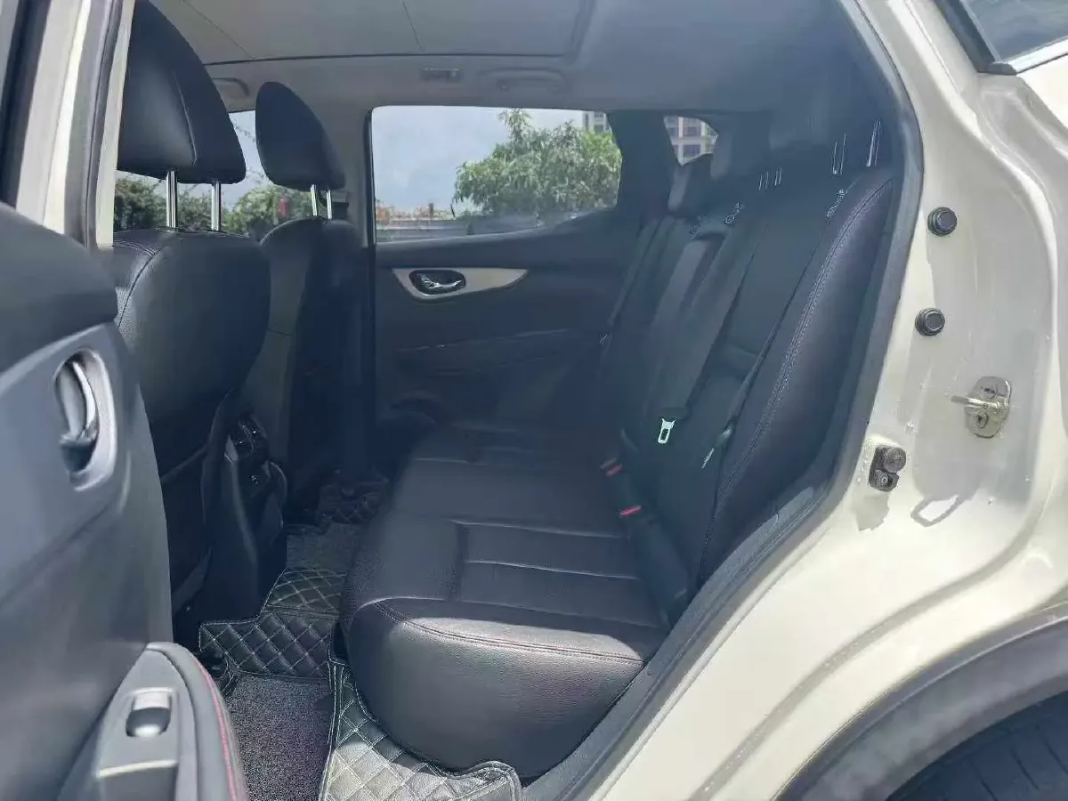 2021 Nissan Qashqai 2.0L 151HP L4 CVT,autocango,china used car exporter,china ev exporter,chinese used car exporter,chinese used ev exporter
