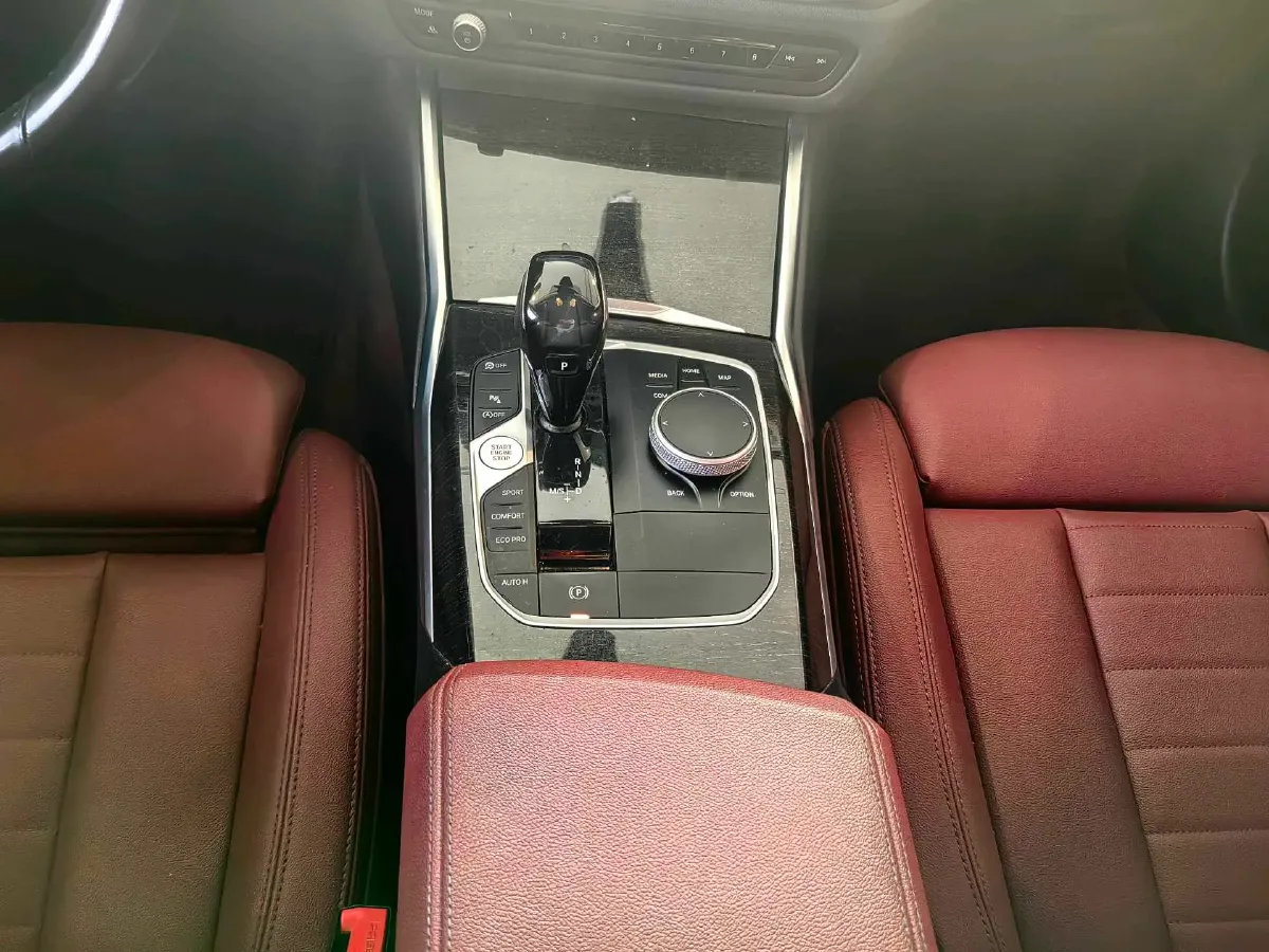 2021 BMW 3 Series 2.0T 184HP L4 8AT,autocango,china used car exporter,china ev exporter,chinese used car exporter,chinese used ev exporter