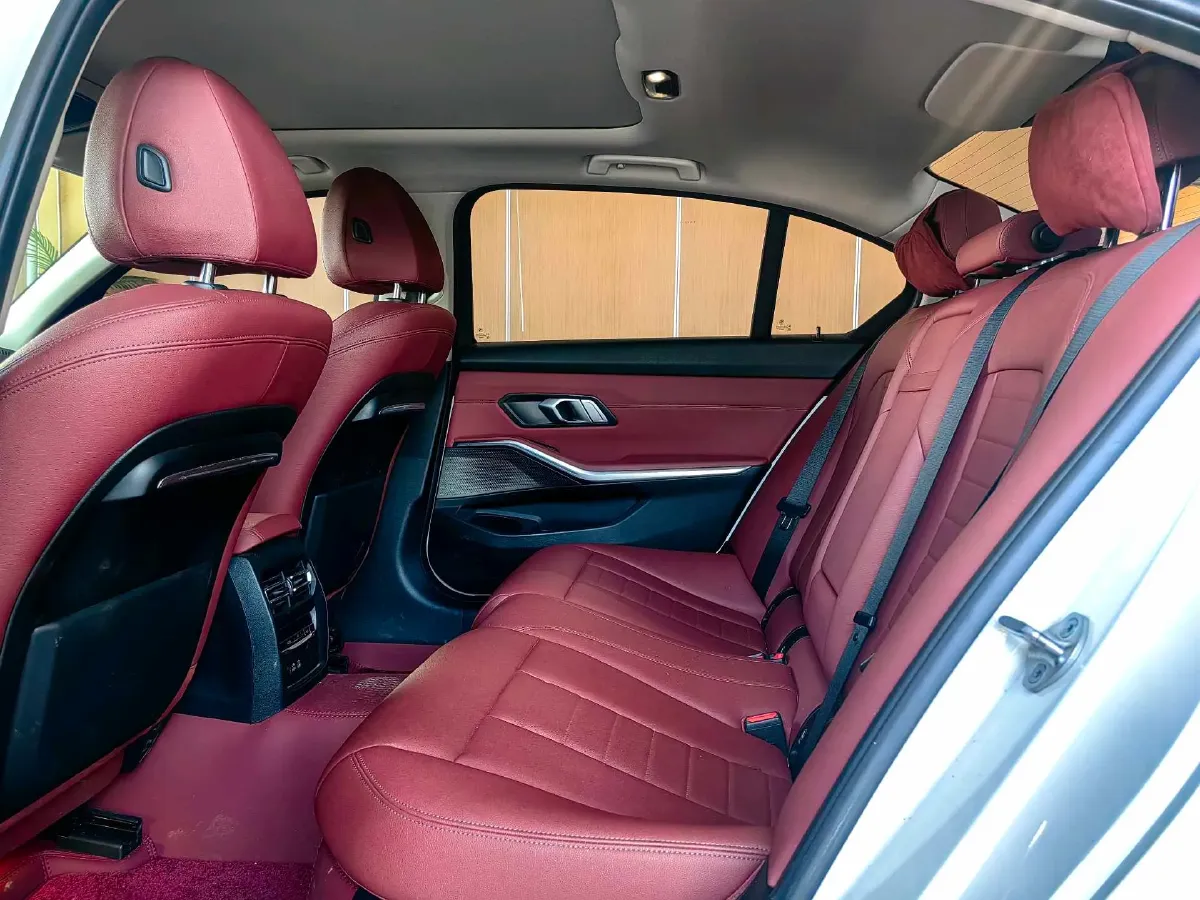2021 BMW 3 Series 2.0T 184HP L4 8AT,autocango,china used car exporter,china ev exporter,chinese used car exporter,chinese used ev exporter