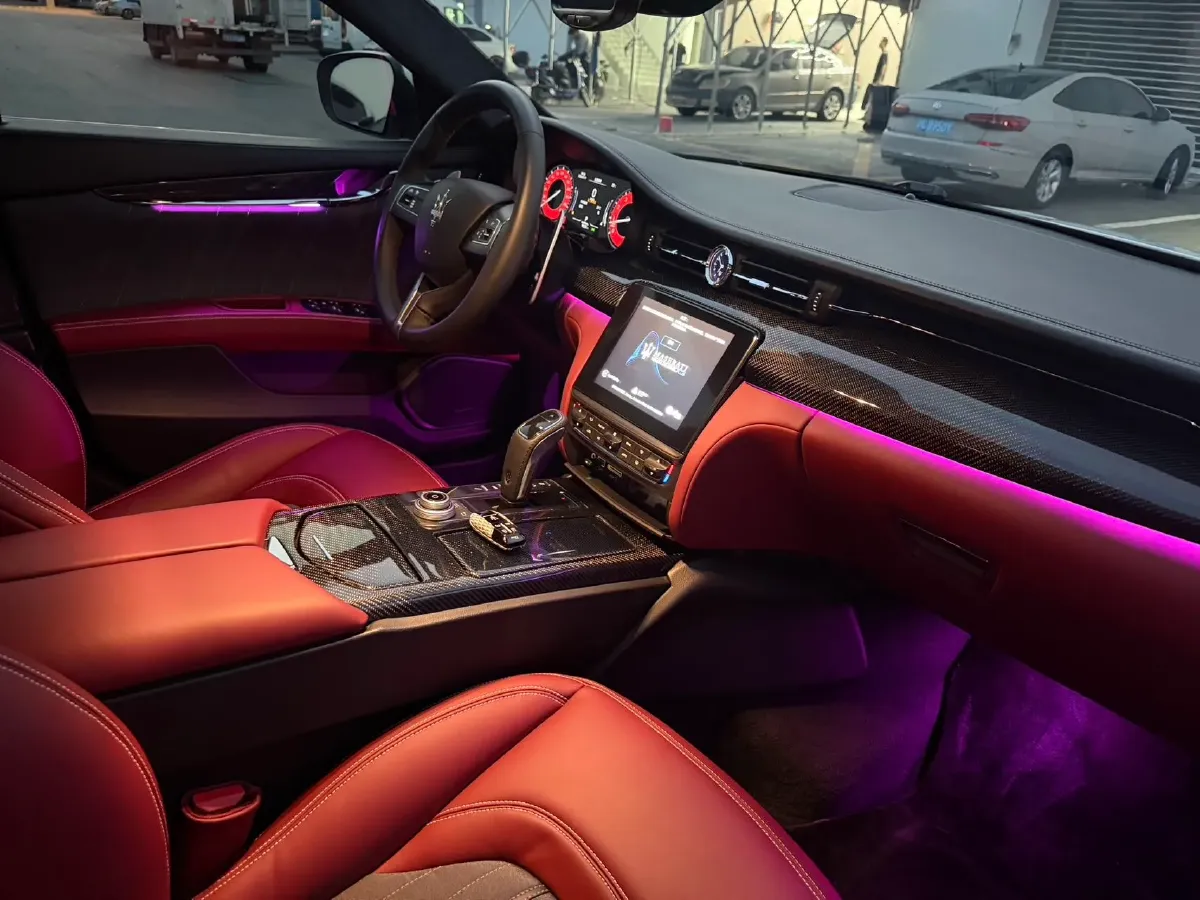 2018 Maserati Quattroporte 3.0T 430HP V6 8AT,autocango,china used car exporter,china ev exporter,chinese used car exporter,chinese used ev exporter