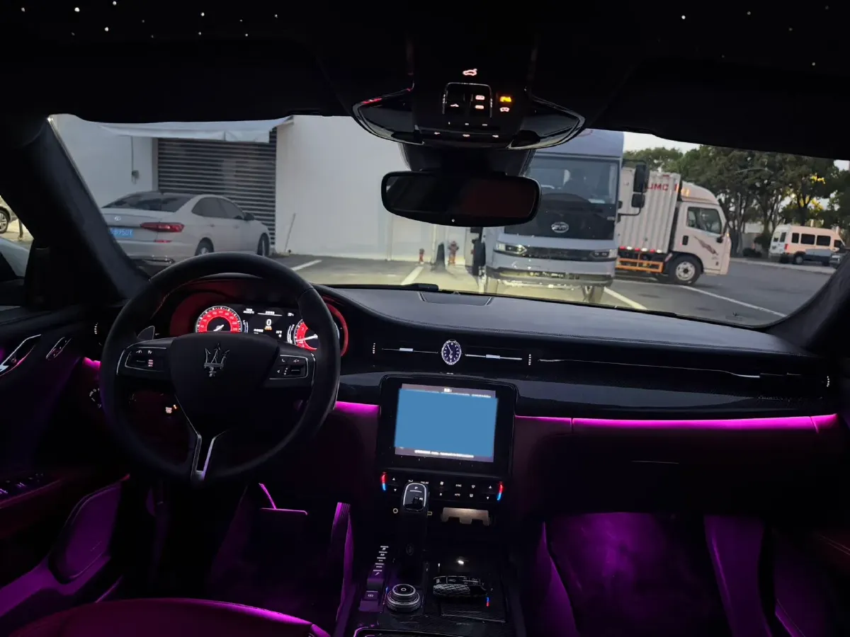 2018 Maserati Quattroporte 3.0T 430HP V6 8AT,autocango,china used car exporter,china ev exporter,chinese used car exporter,chinese used ev exporter