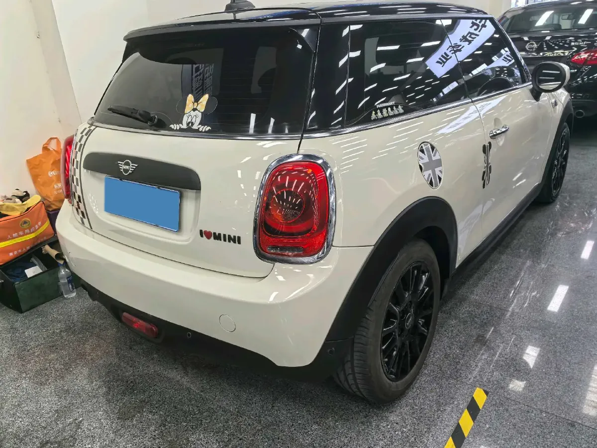 2019 MINI MINI 1.5T 102HP L3 7DCT,autocango,china used car exporter,china ev exporter,chinese used car exporter,chinese used ev exporter
