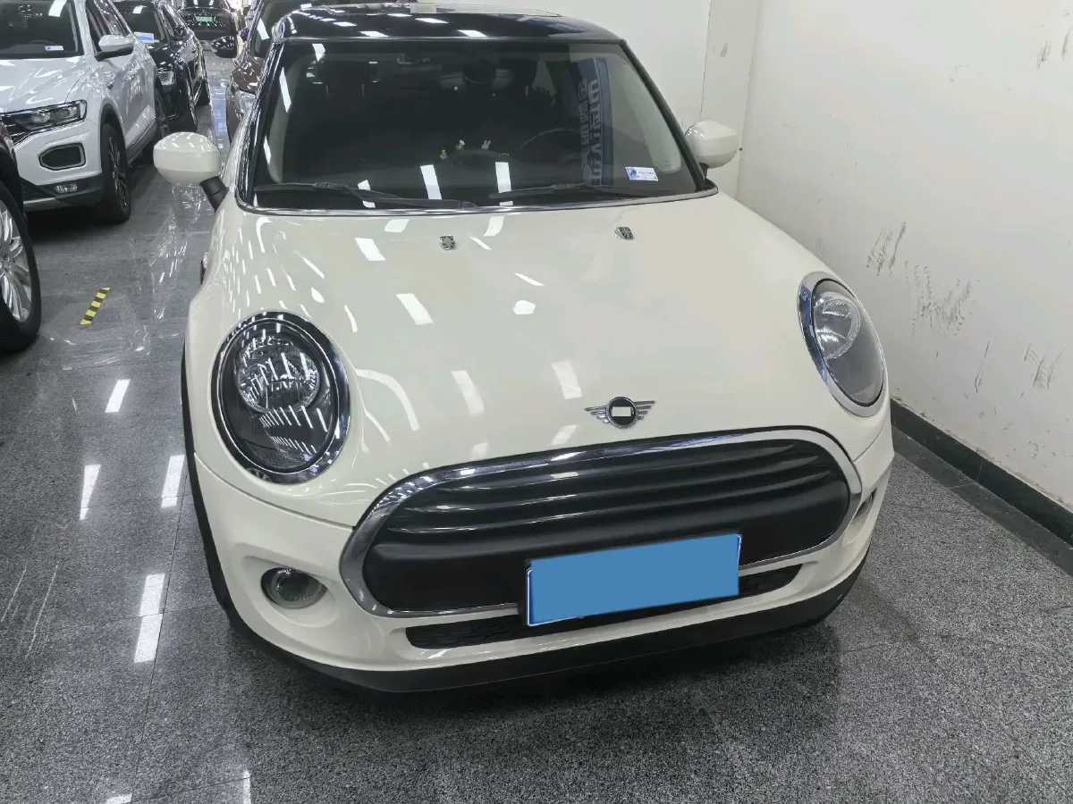 2019 MINI MINI 1.5T 102HP L3 7DCT,autocango,china used car exporter,china ev exporter,chinese used car exporter,chinese used ev exporter