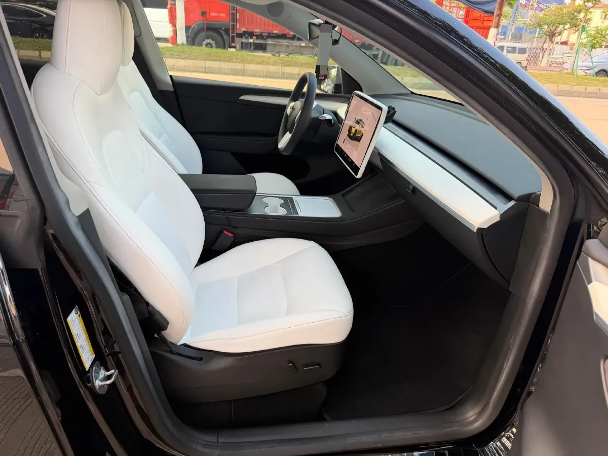 2022 Tesla Model Y BEV 60KWH,autocango,china used car exporter,china ev exporter,chinese used car exporter,chinese used ev exporter