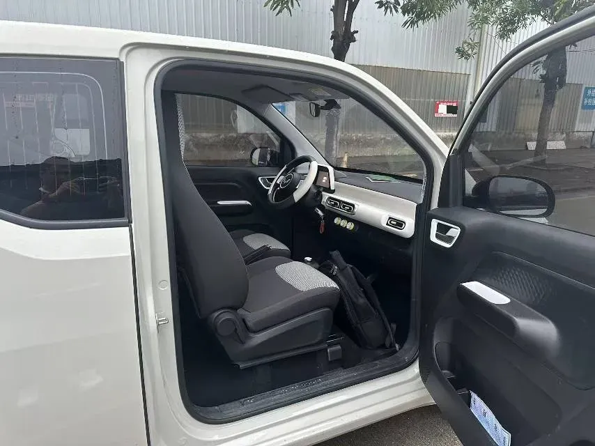2024 WuLing HongGuang MINI EV BEV 17.3KWH,autocango,china used car exporter,china ev exporter,chinese used car exporter,chinese used ev exporter