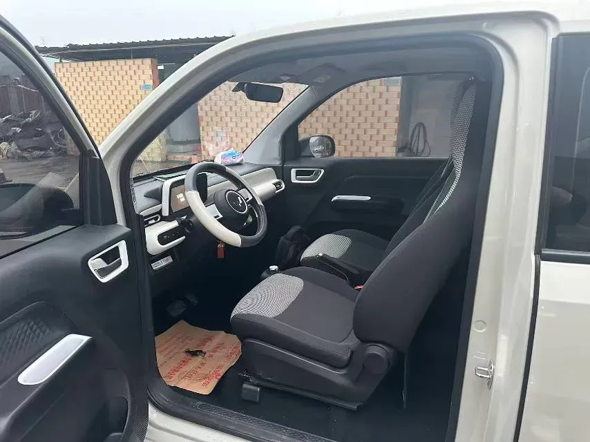 2024 WuLing HongGuang MINI EV BEV 17.3KWH,autocango,china used car exporter,china ev exporter,chinese used car exporter,chinese used ev exporter